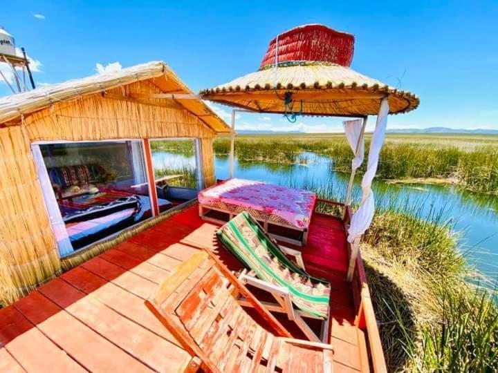 Uros Qhota Uta Lodge Пуно Экстерьер фото