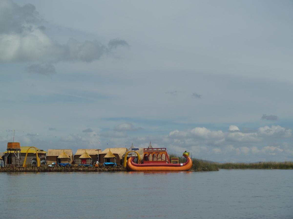 Uros Qhota Uta Lodge Пуно Экстерьер фото